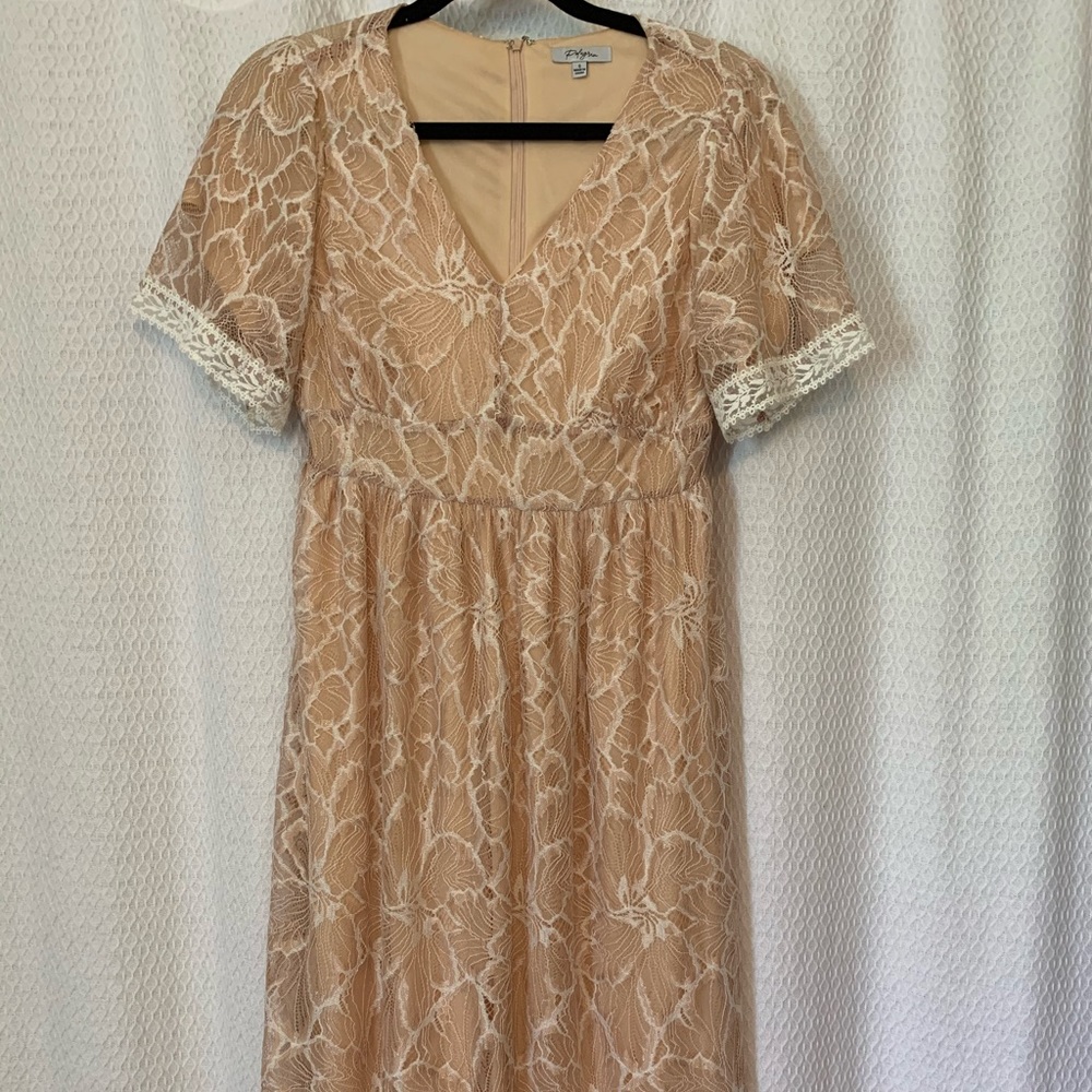 NWOT lace midi dress